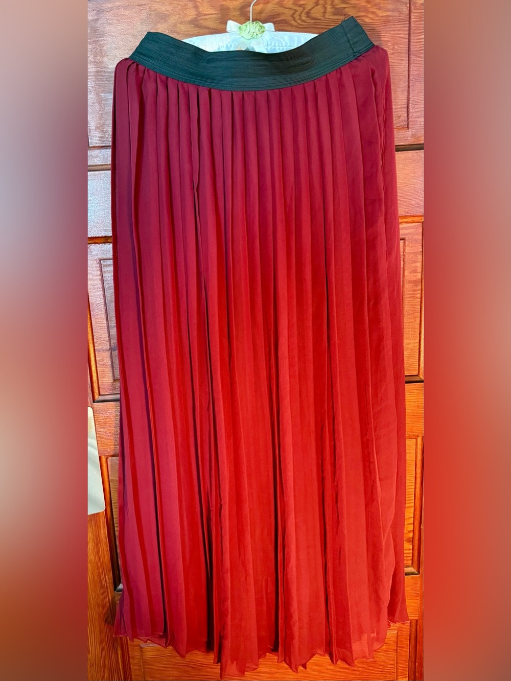 Women's Burgundy Sheer Pleated Maxi Skirt Contrast Waistband size 16 Jesse & J